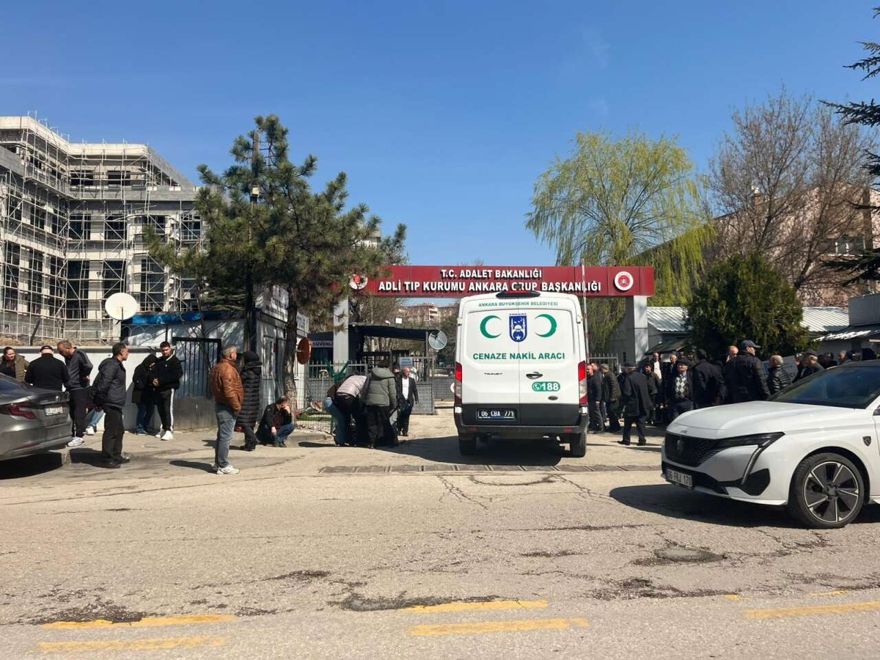 Ankara’daki ters yön faciasında ölen 5 kişi toprağa verildi 4